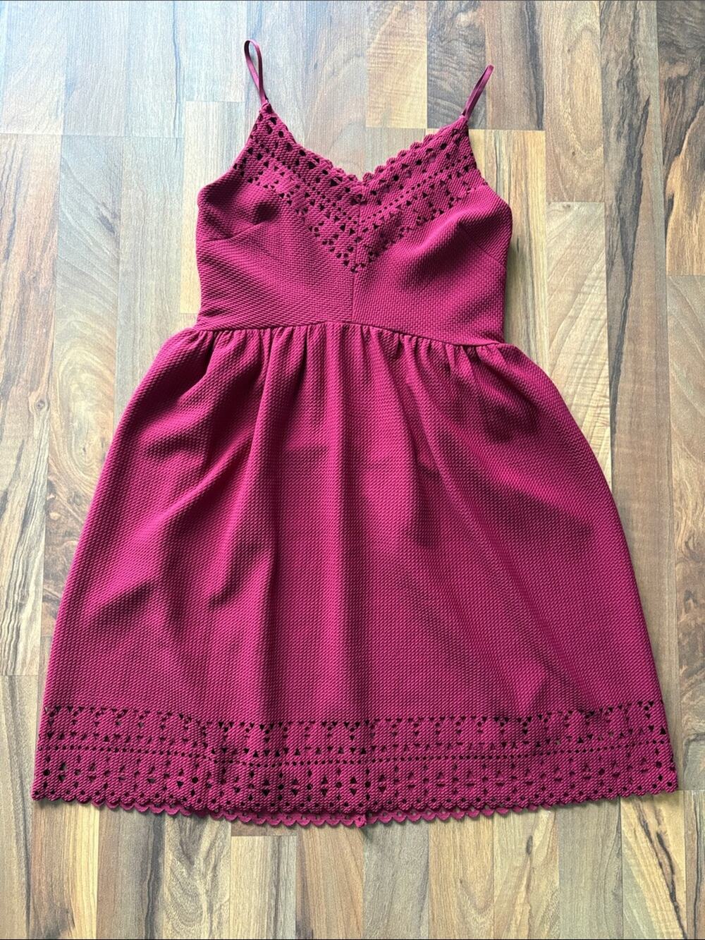 Three Hearts Magenta Woman’s Crochet-Trim Mini Dress Size M